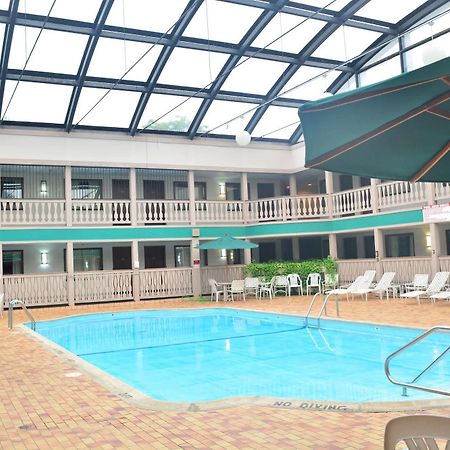 Elk Grove Hotel 엘크그루브빌리지 외부 사진